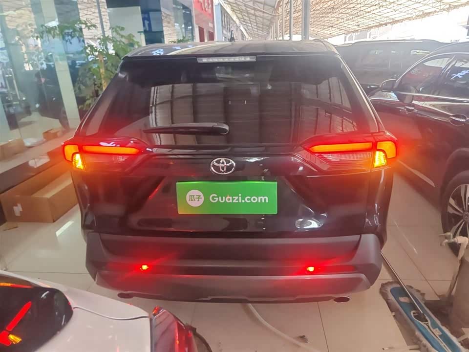 Toyota RAV4 Rongfang