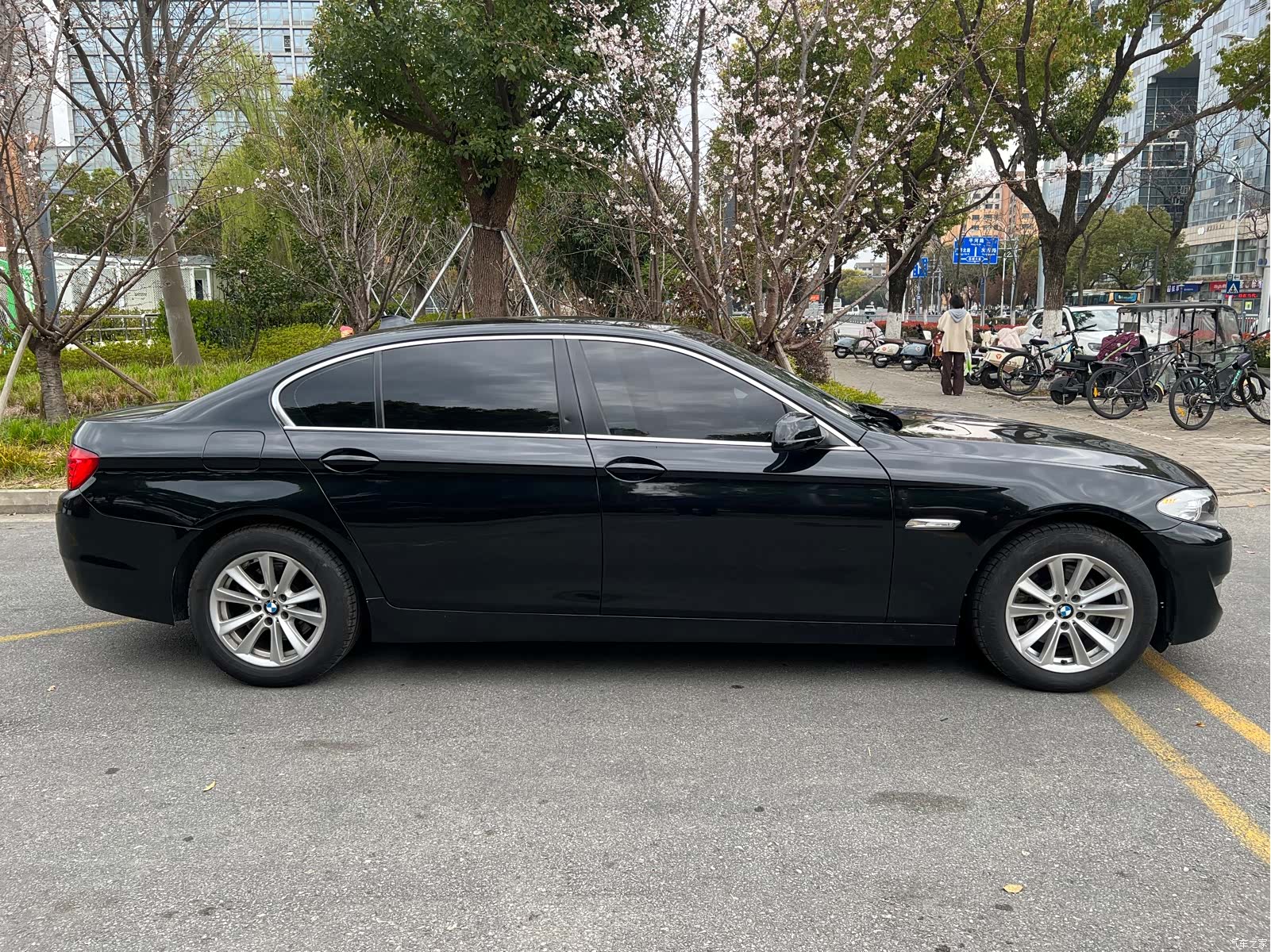 BMW 5 Series, 2012 4