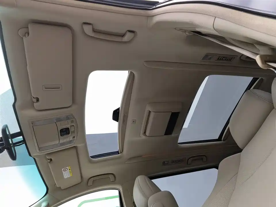 Toyota Elfa Toyota Elfa
