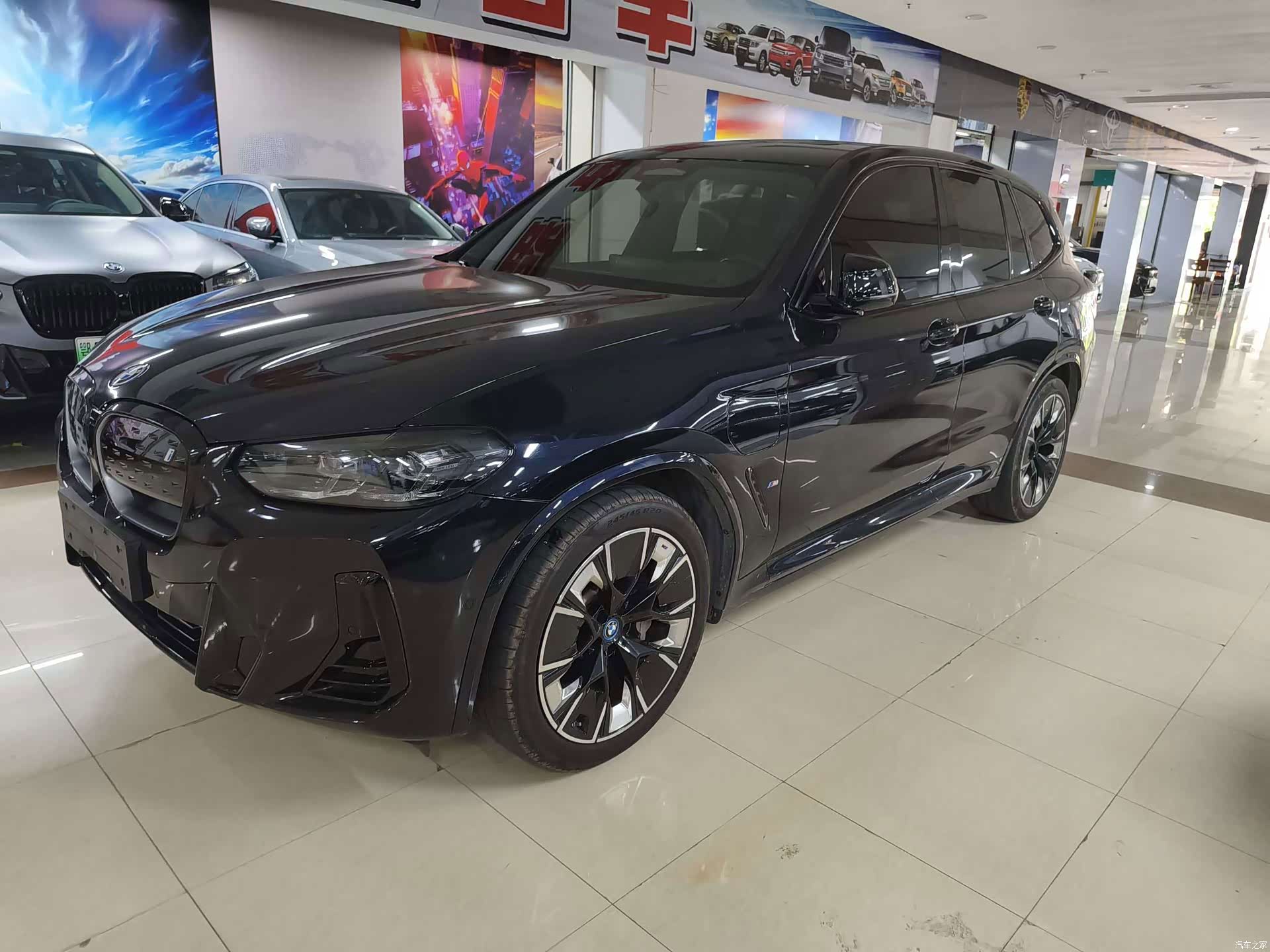 BMW iX3, 2024 1