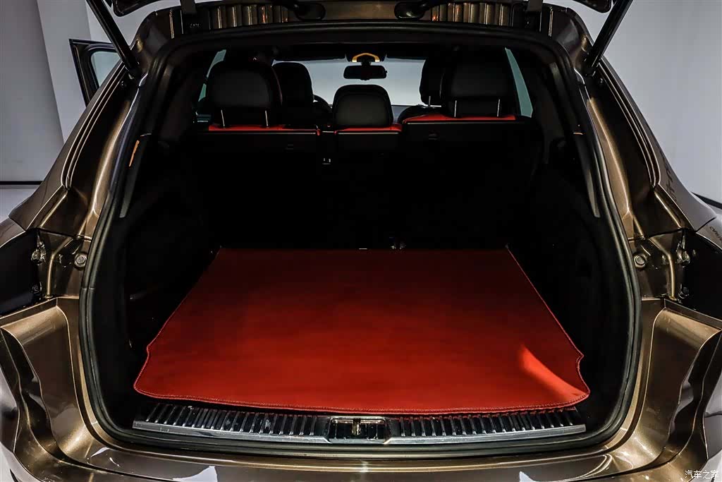 Porsche Cayenne, 2012 10
