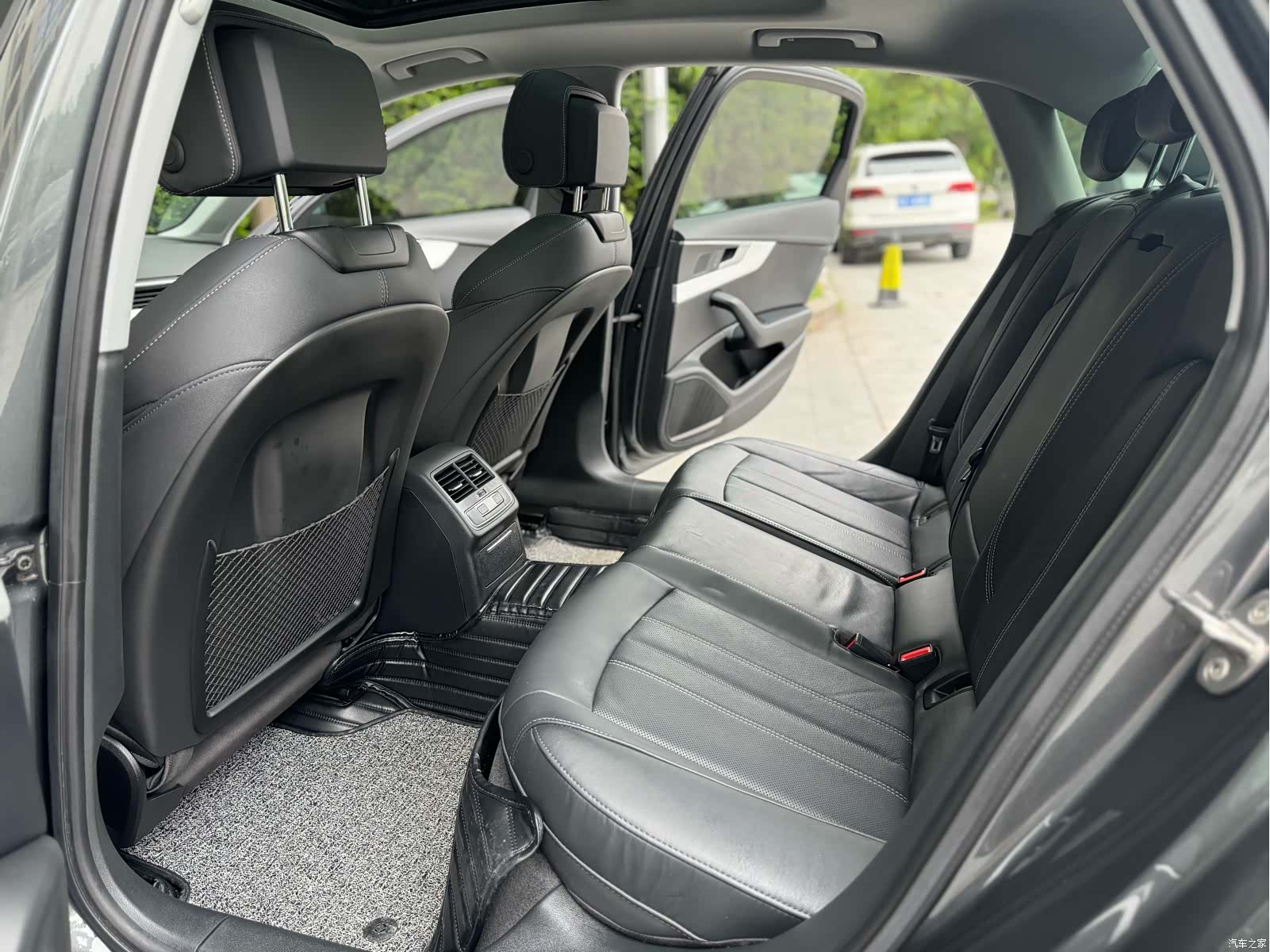 Audi A4L, 2020 7