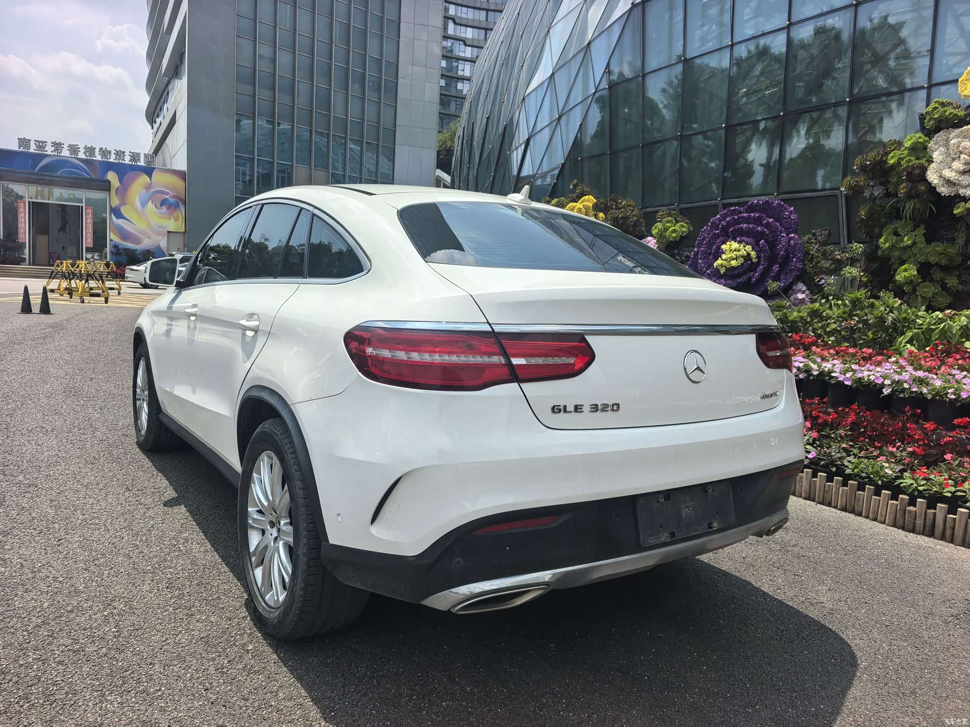 Mercedes-Benz GLE, 2018 14