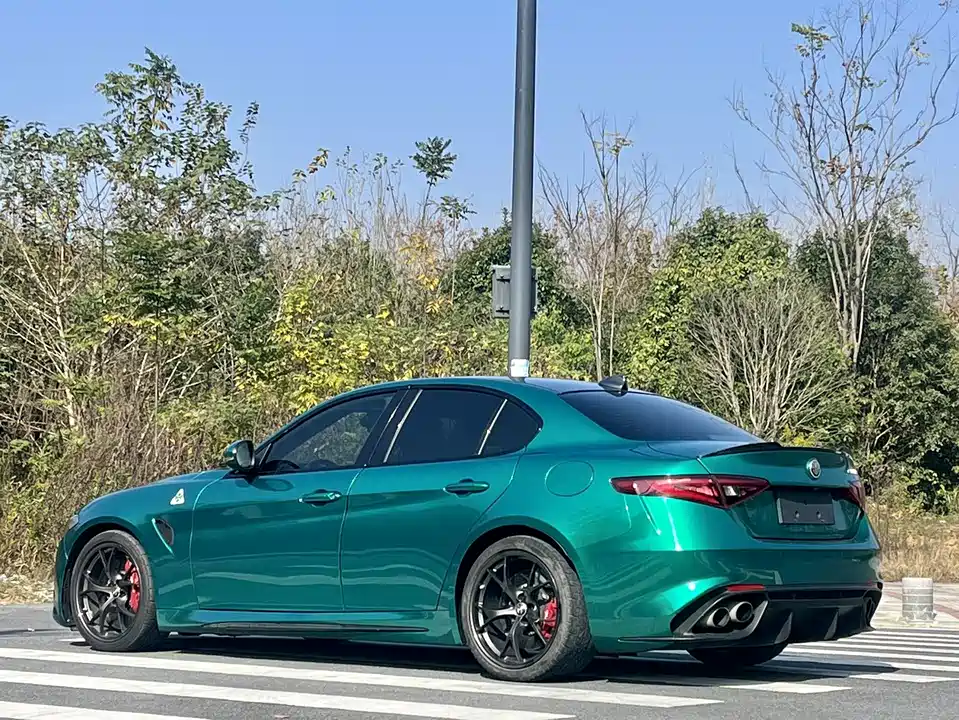 Alfa Romeo Giulia