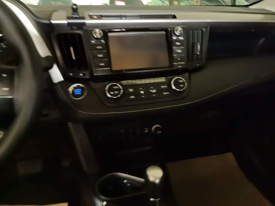 Toyota RAV4 Rongfang