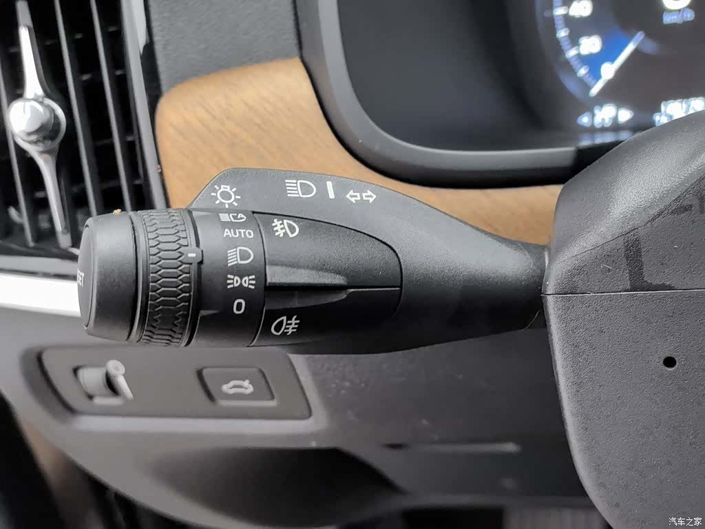 Volvo S90, 2021 21
