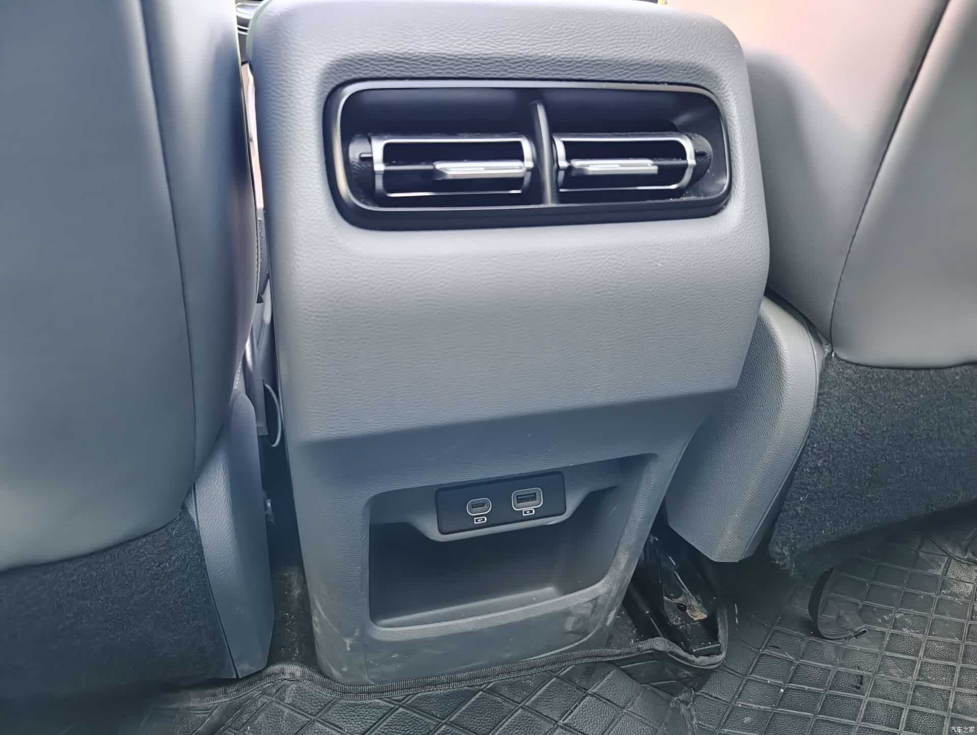 BAIC BJ40, 2024 19