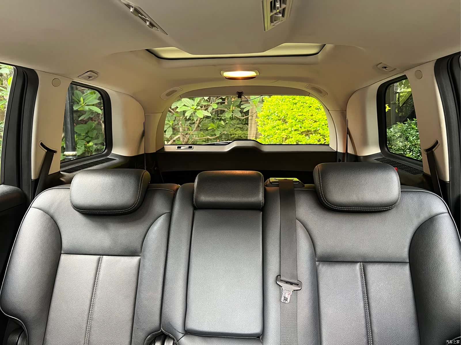 Mercedes-Benz GL-Class, 2010 16
