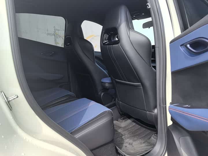 BYD Seagull 2024 rong yao ban 305km huo li ban