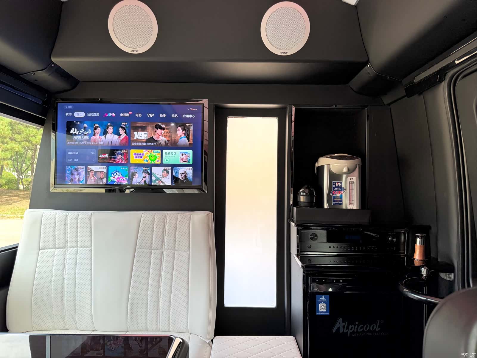 Toyota Coaster, 2018 22
