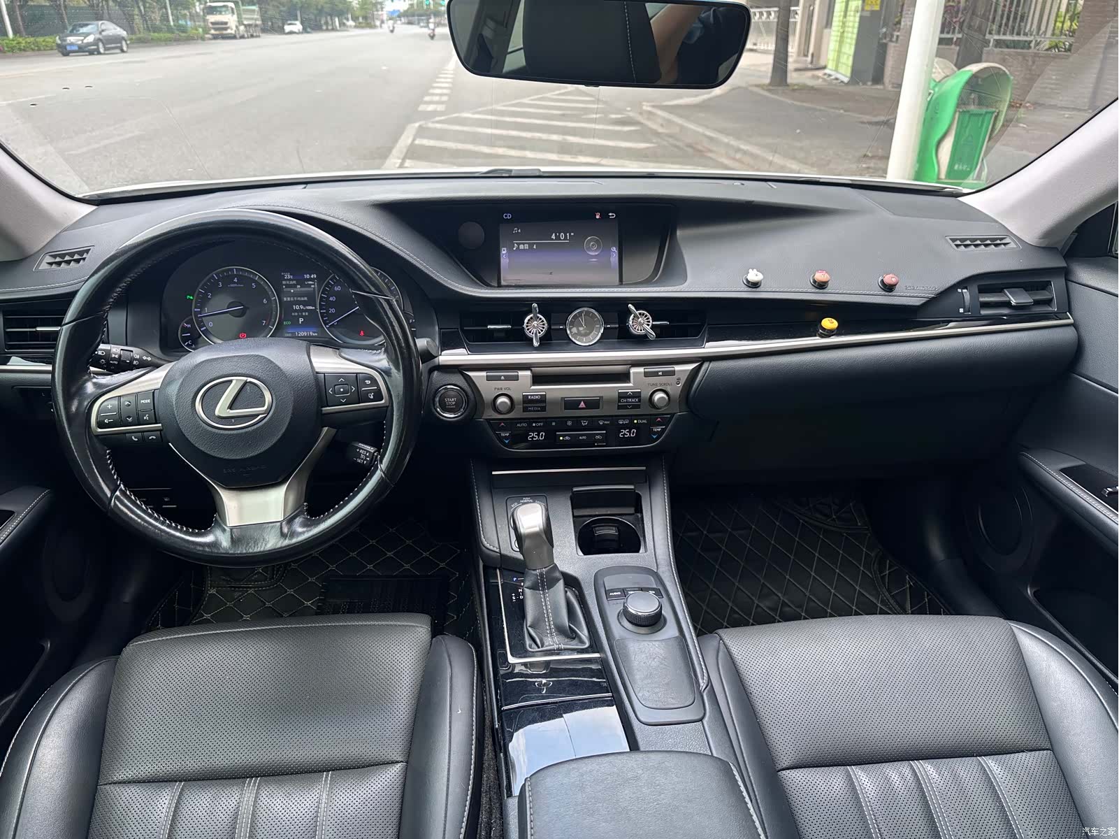 Lexus ES, 2017 10