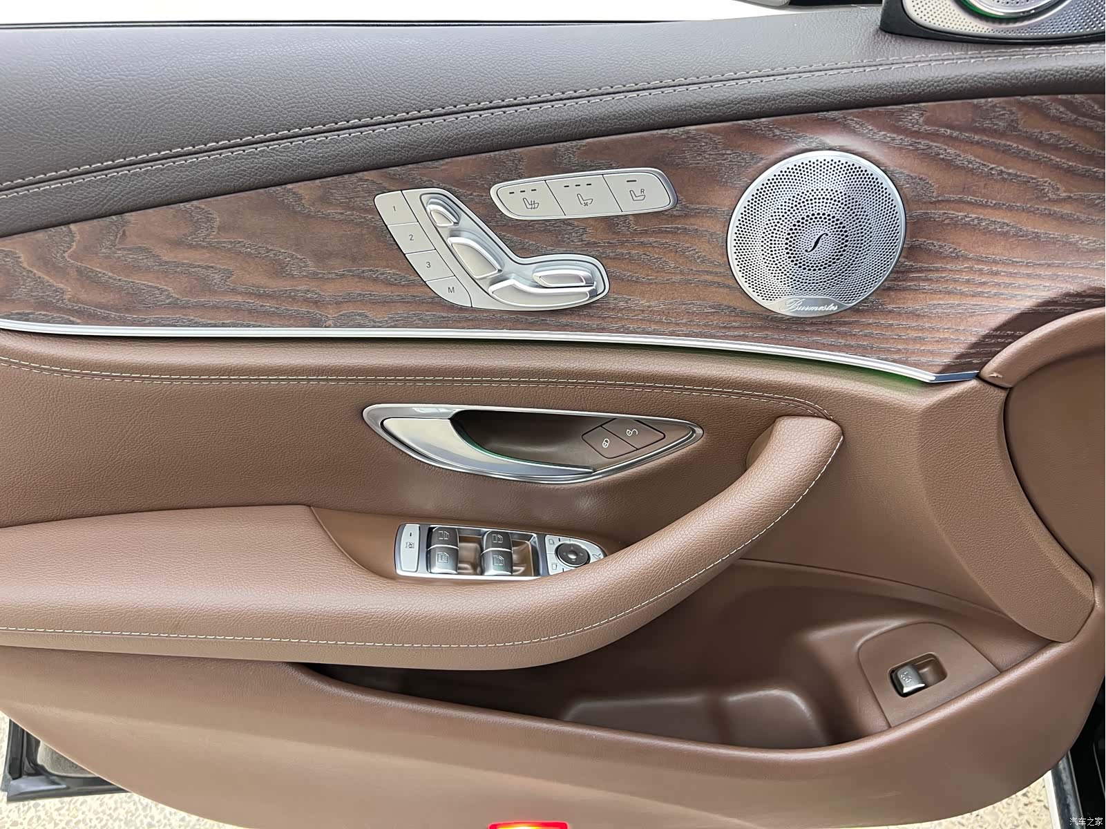 Mercedes-Benz E-Class, 2021 12