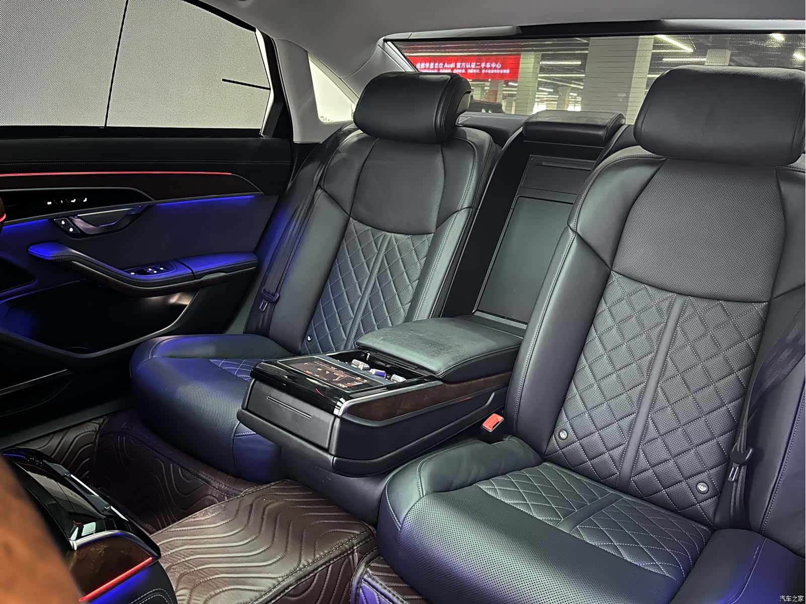 Audi A8L, 2022 13