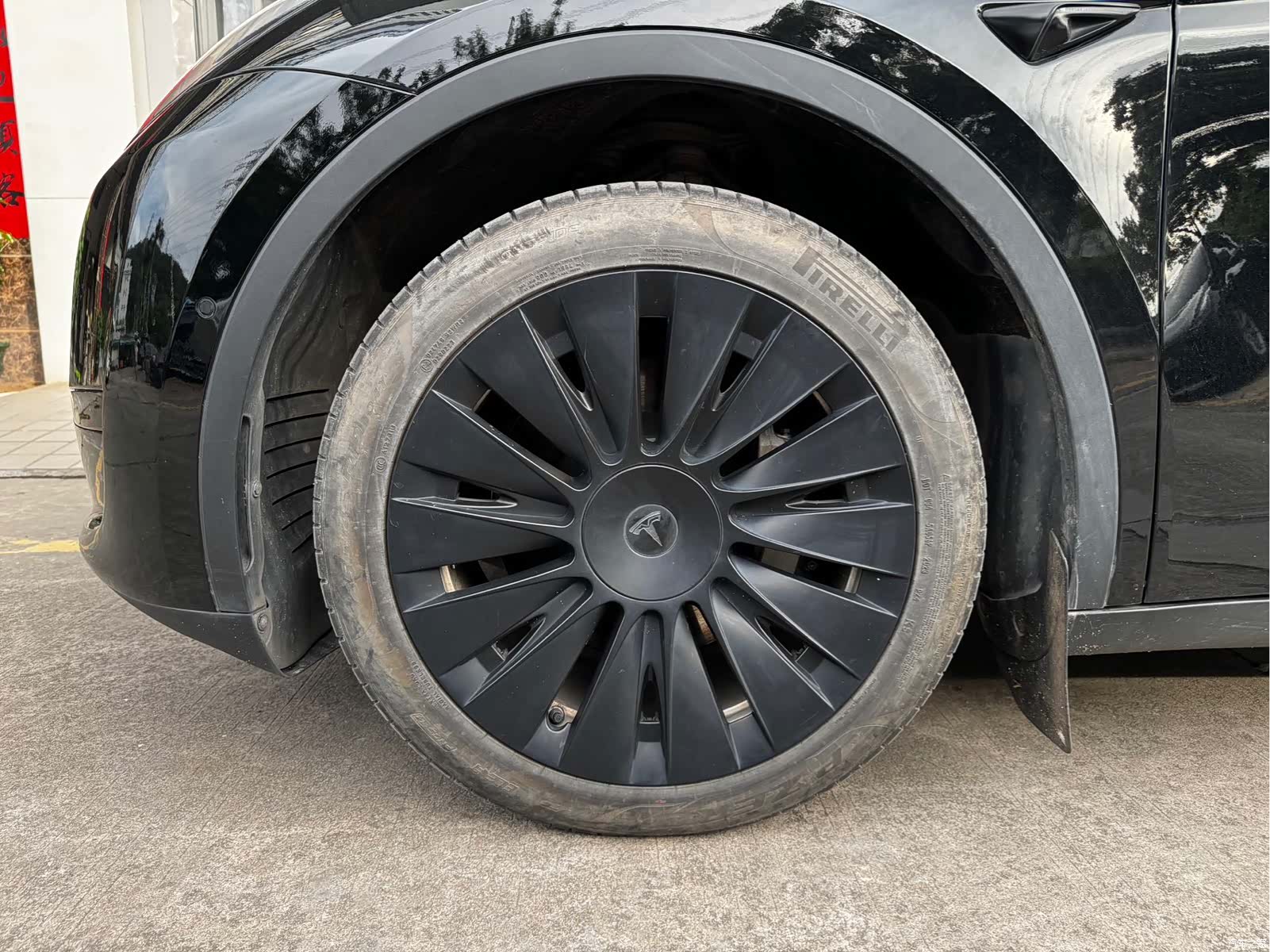 Tesla Model Y, 2023 10