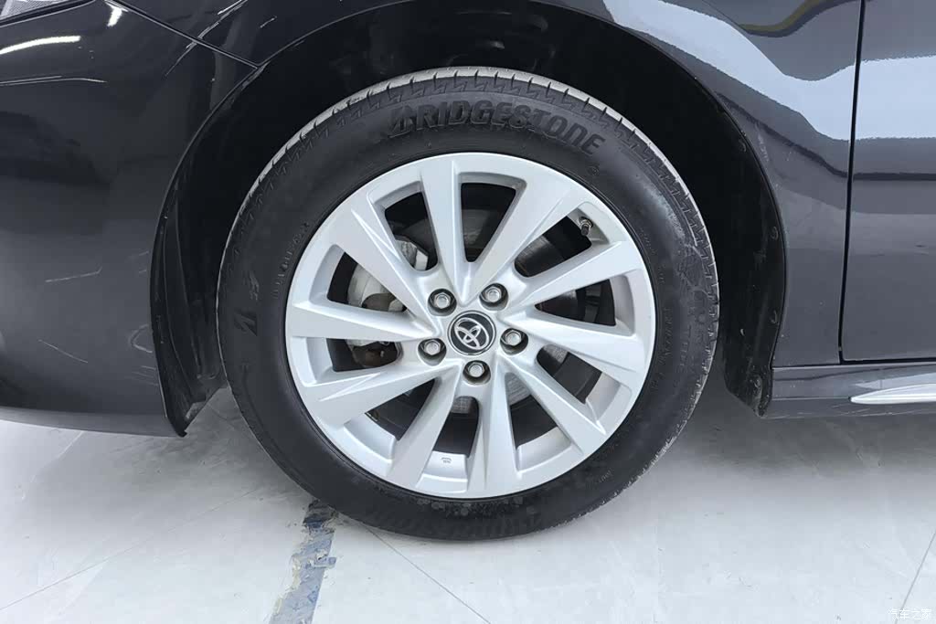 Toyota Camry, 2023 6