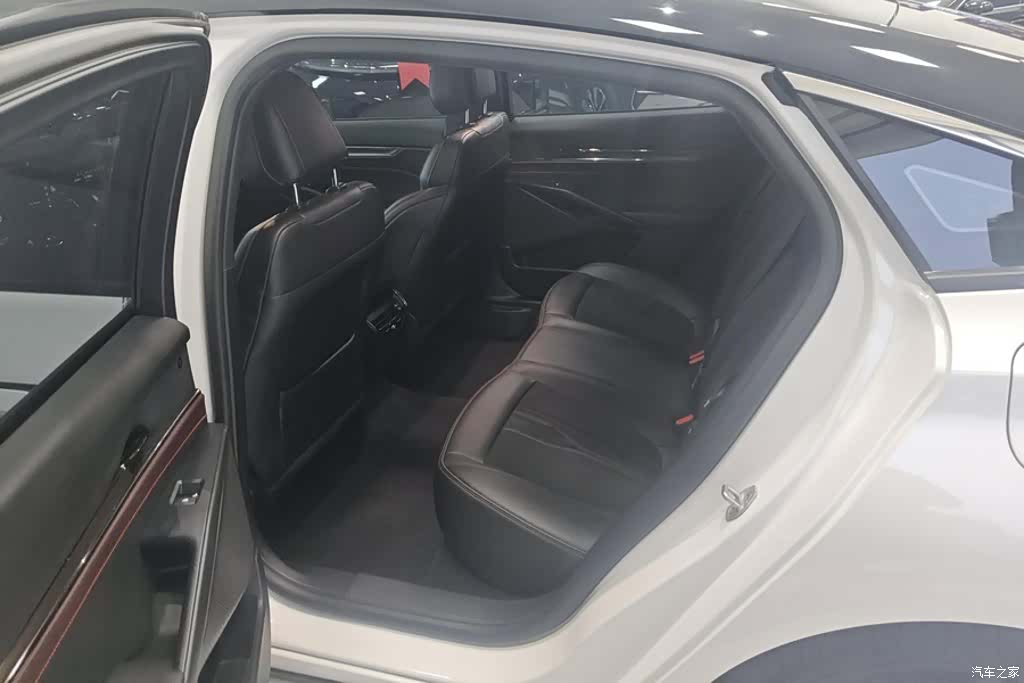 Ford Mondeo, 2024 11