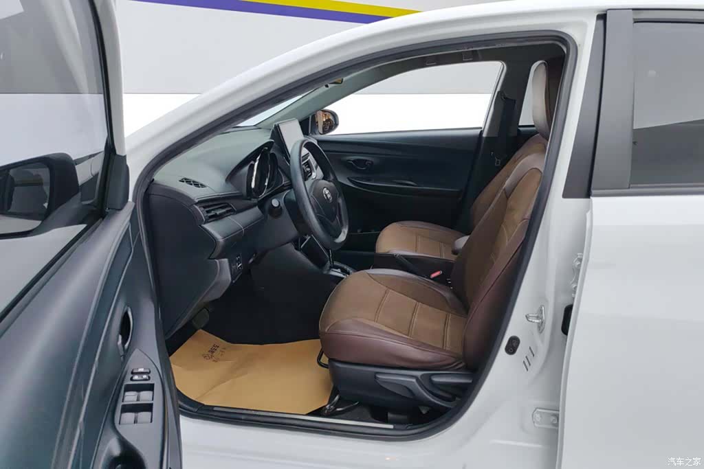 Toyota YARiS L, 2020 9