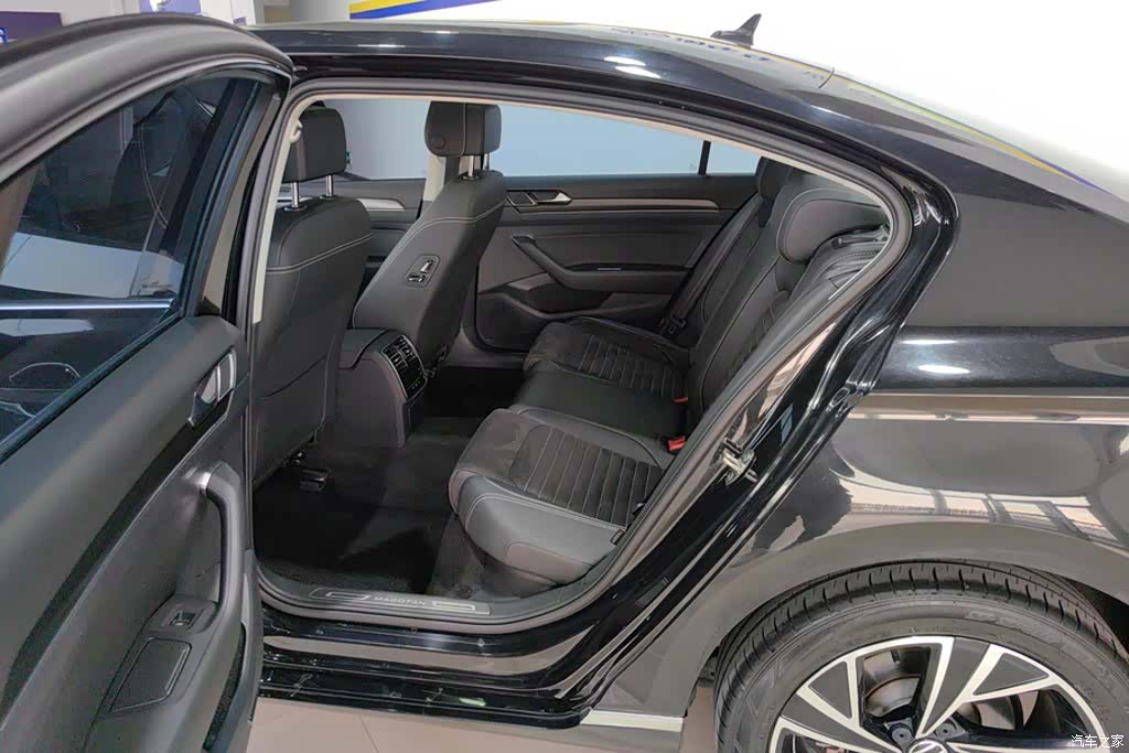 Volkswagen Magotan, 2022 11