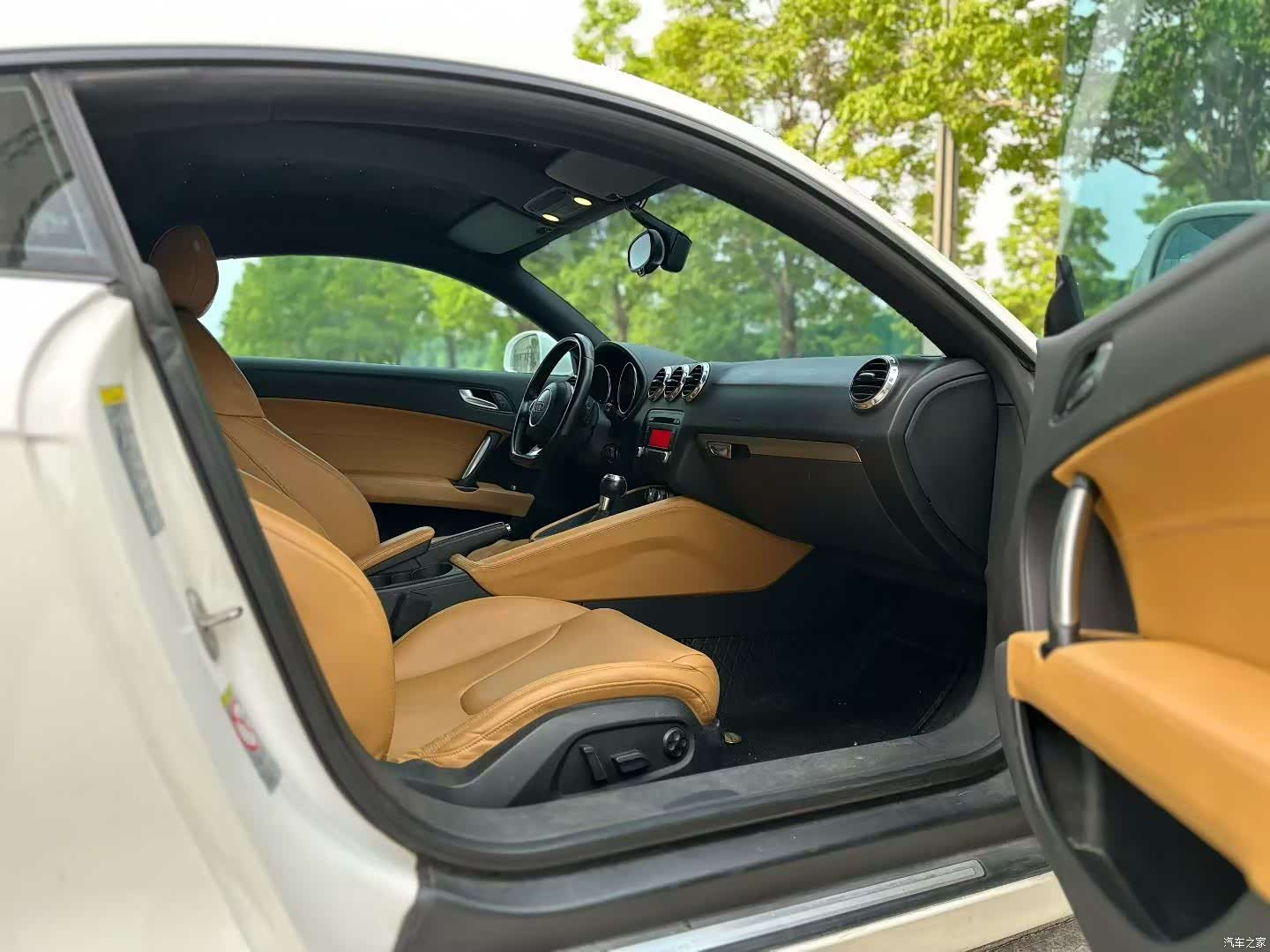 Audi TT, 2012 7