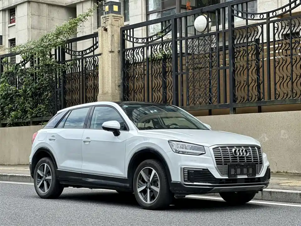 Audi Q2L Audi Q2L