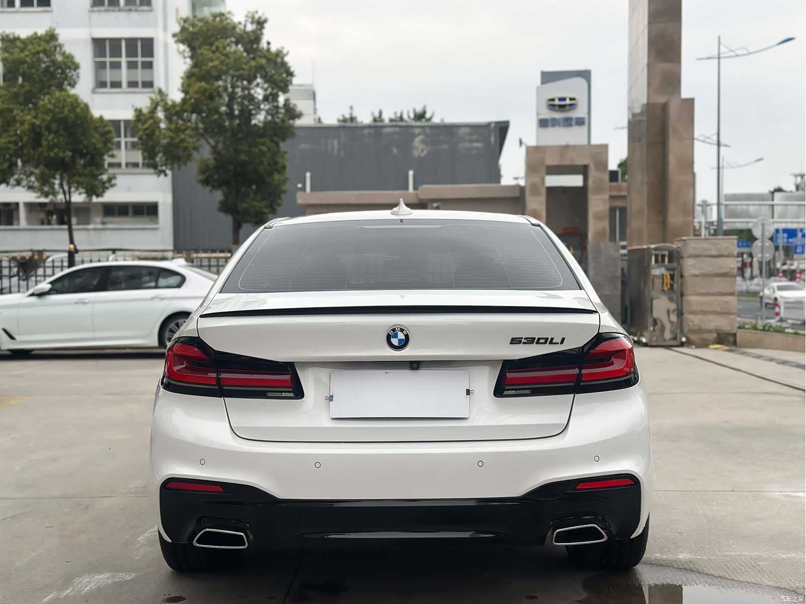 BMW 5 Series, 2019 все фото
