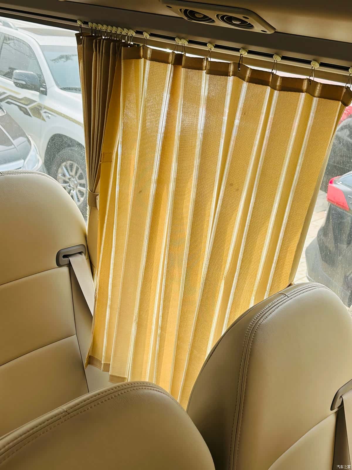 Toyota Coaster, 2016 18