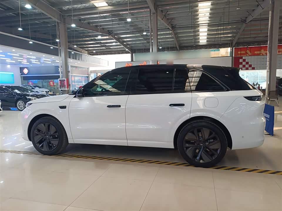 Li Auto Ideal L6