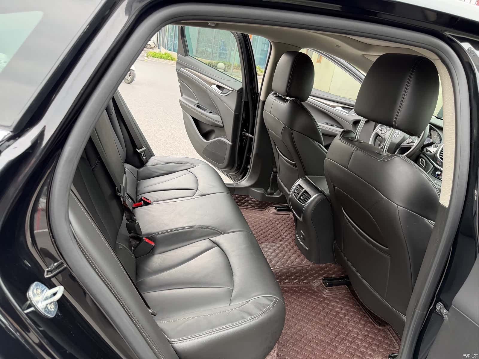 Buick LaCrosse, 2021 11
