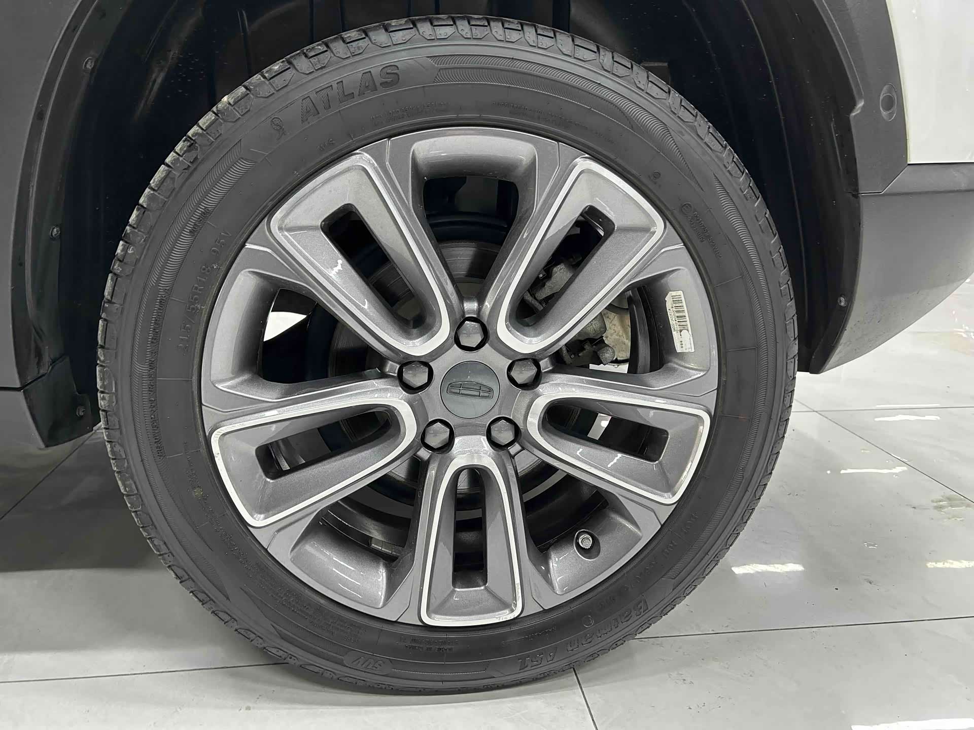 Geely Icon, 2022 17