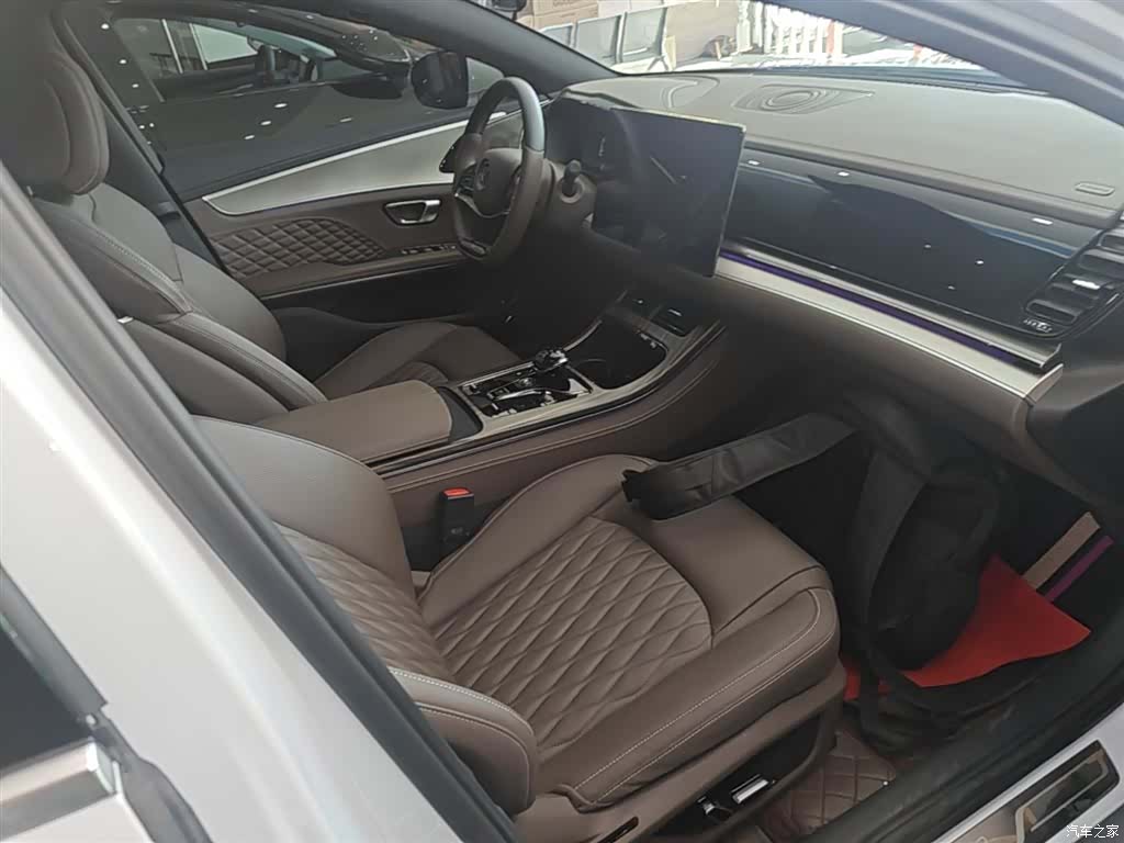 BYD Han, 2023 20