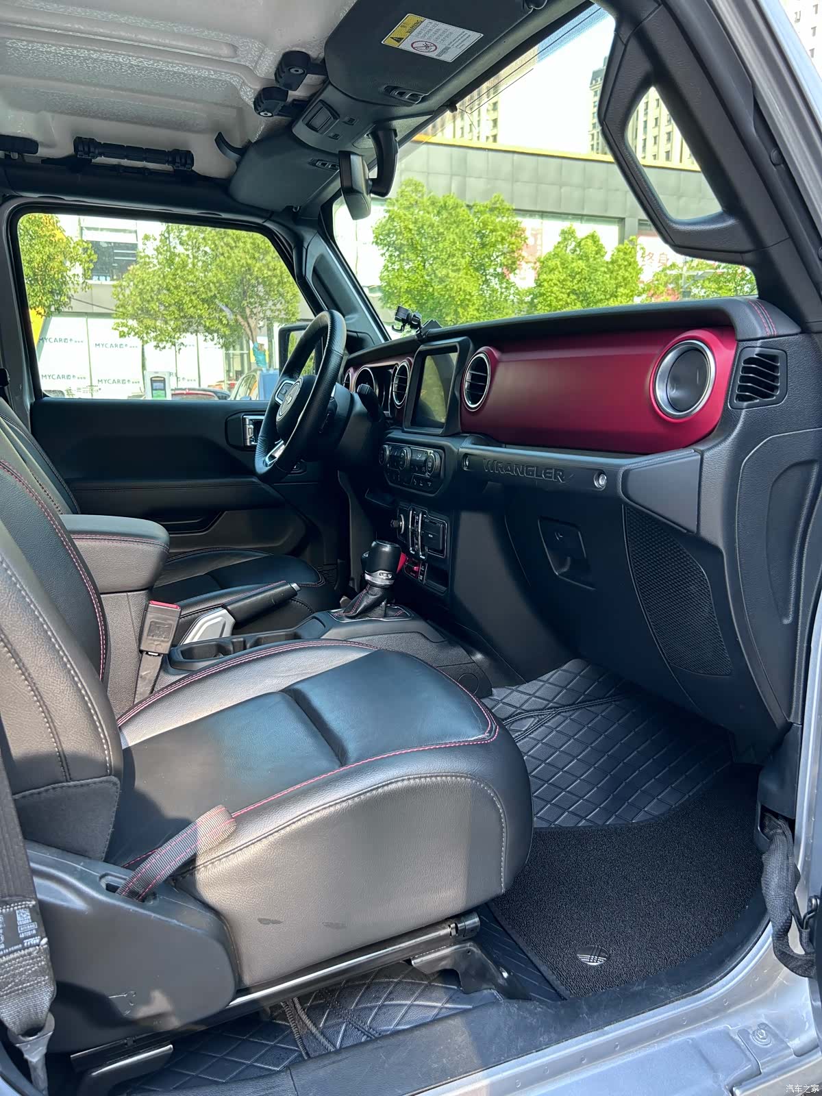 Jeep Wrangler, 2021 14