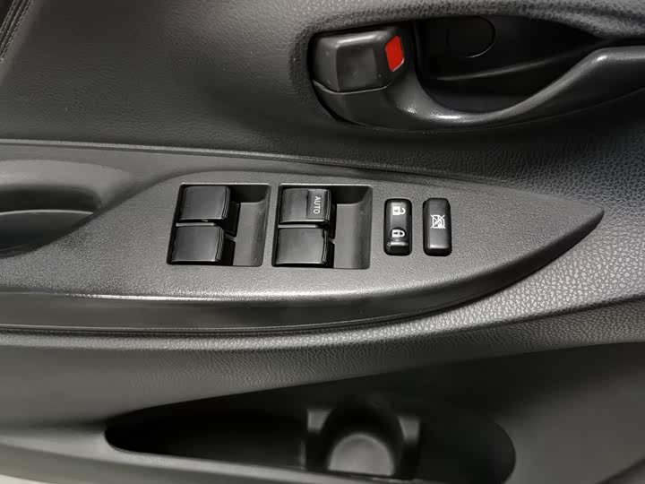 Toyota Vios 2014 1.5L МКПП zhi zhen ban