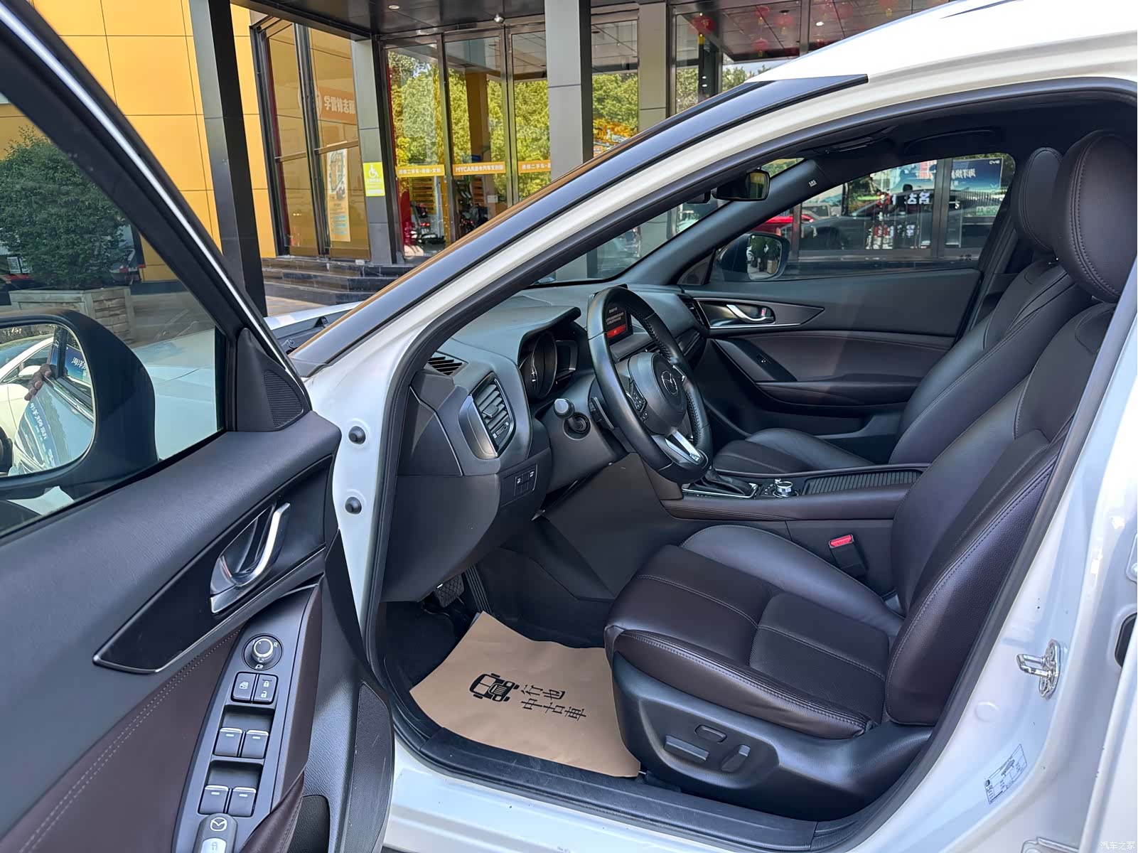 Mazda CX-4, 2019 17