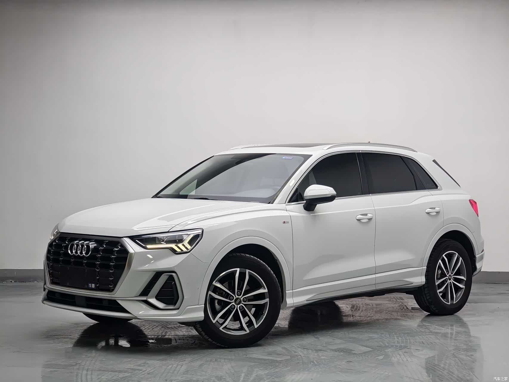 Audi Q3, 2023 1