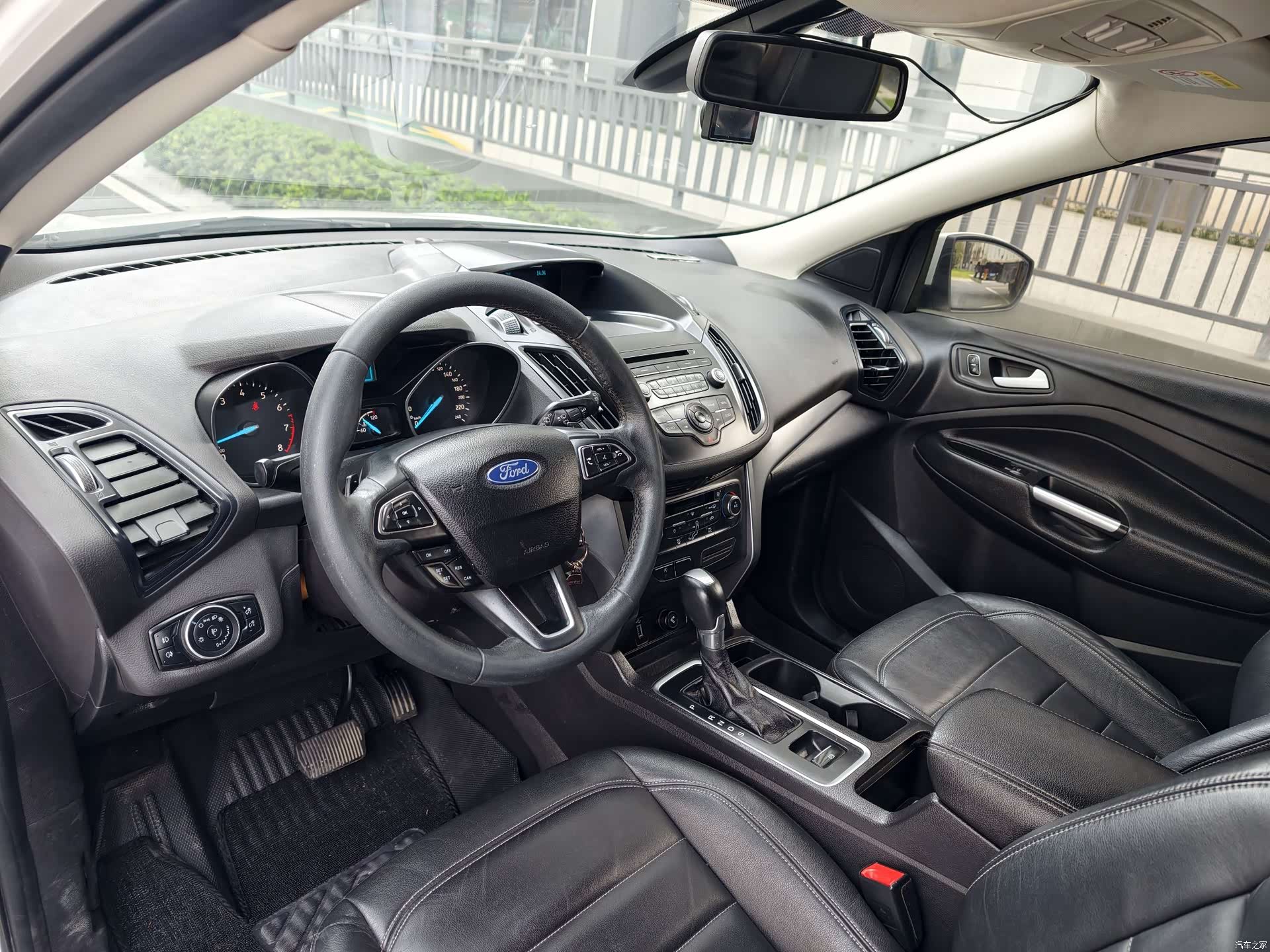 Ford Kuga, 2016 8