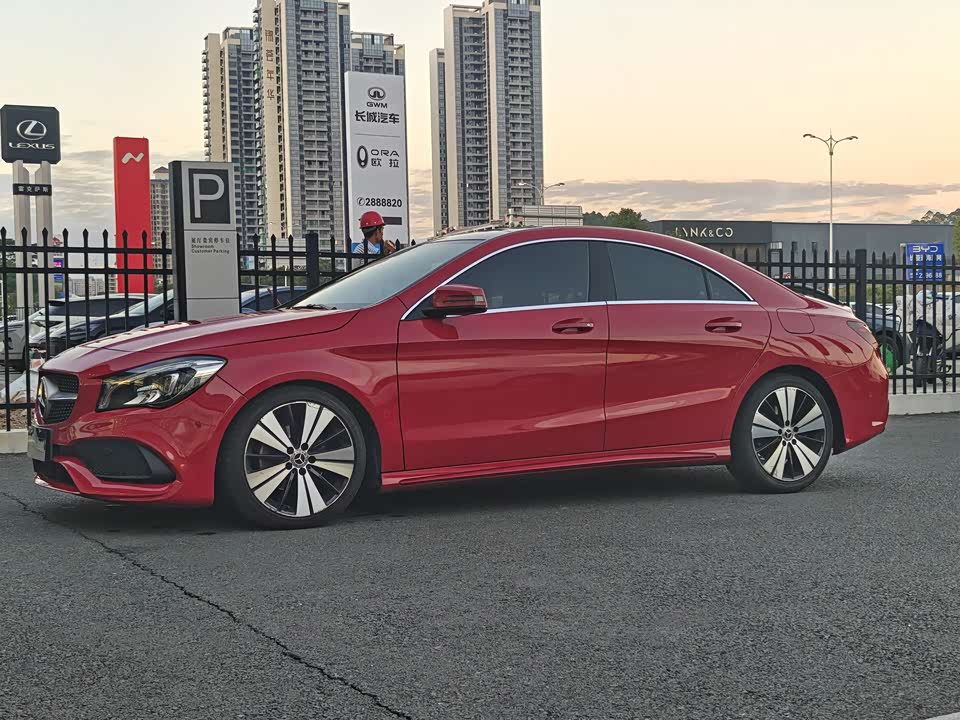 Mercedes-Benz CLA