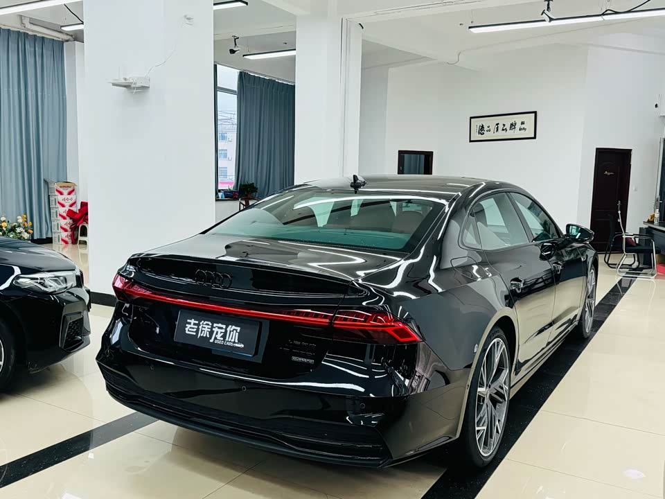Audi A7L