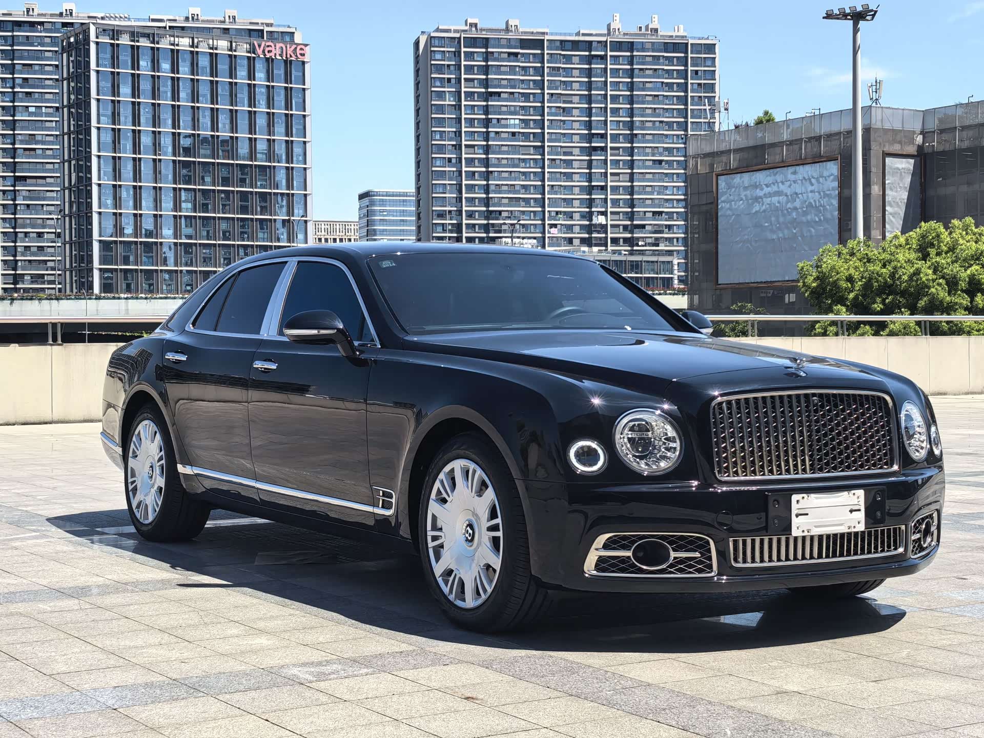 Bentley Mulsanne, 2018 3