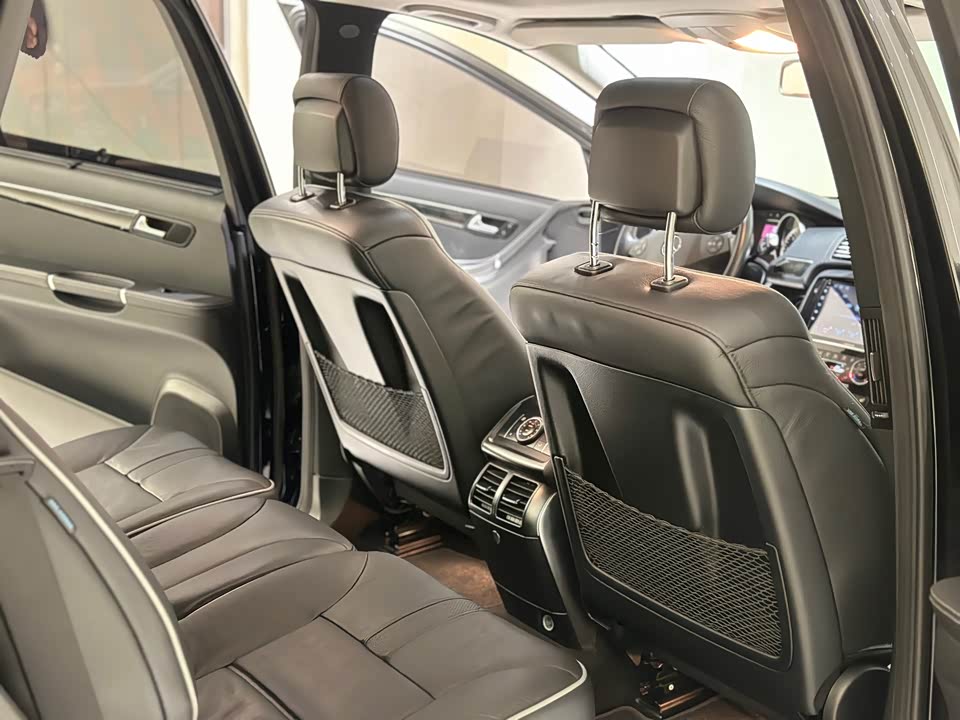 Mercedes-Benz R-class