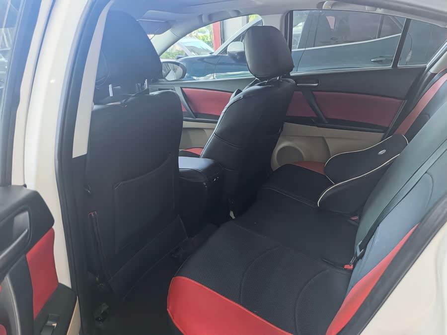 Mazda 3 2011, фото 3