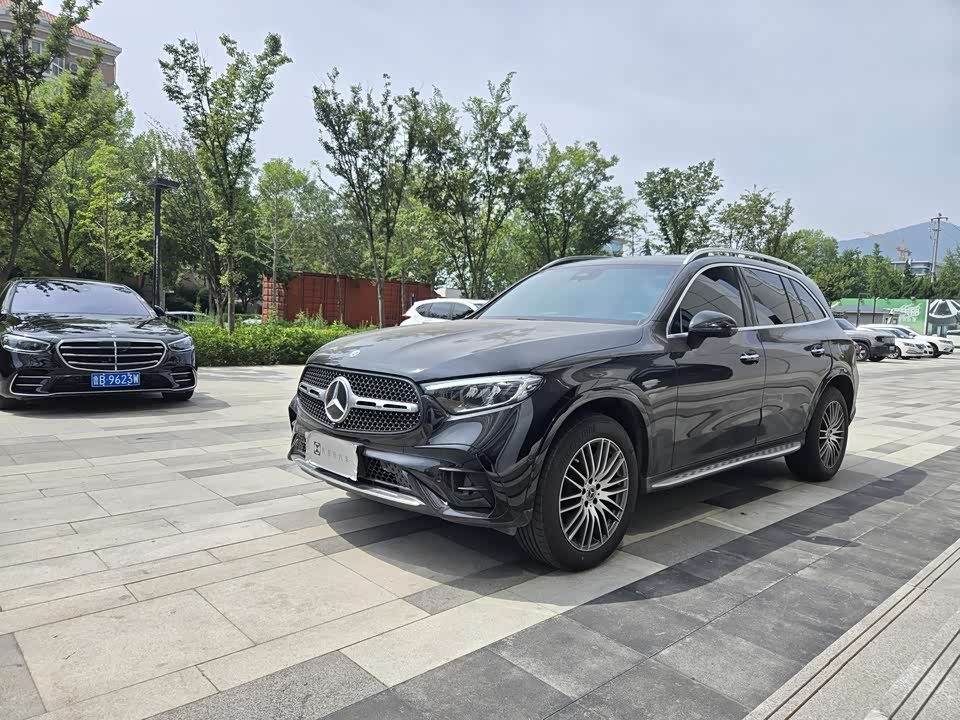 Mercedes-Benz GLC Mercedes-Benz GLC
