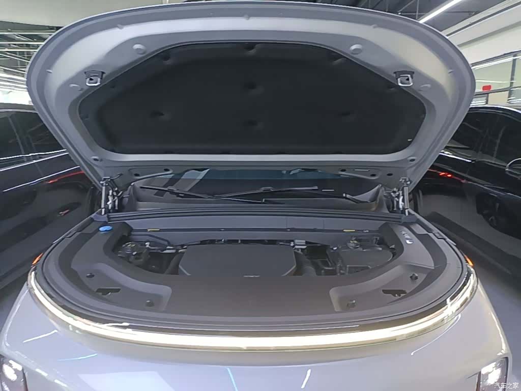 Li Auto L8, 2024 20