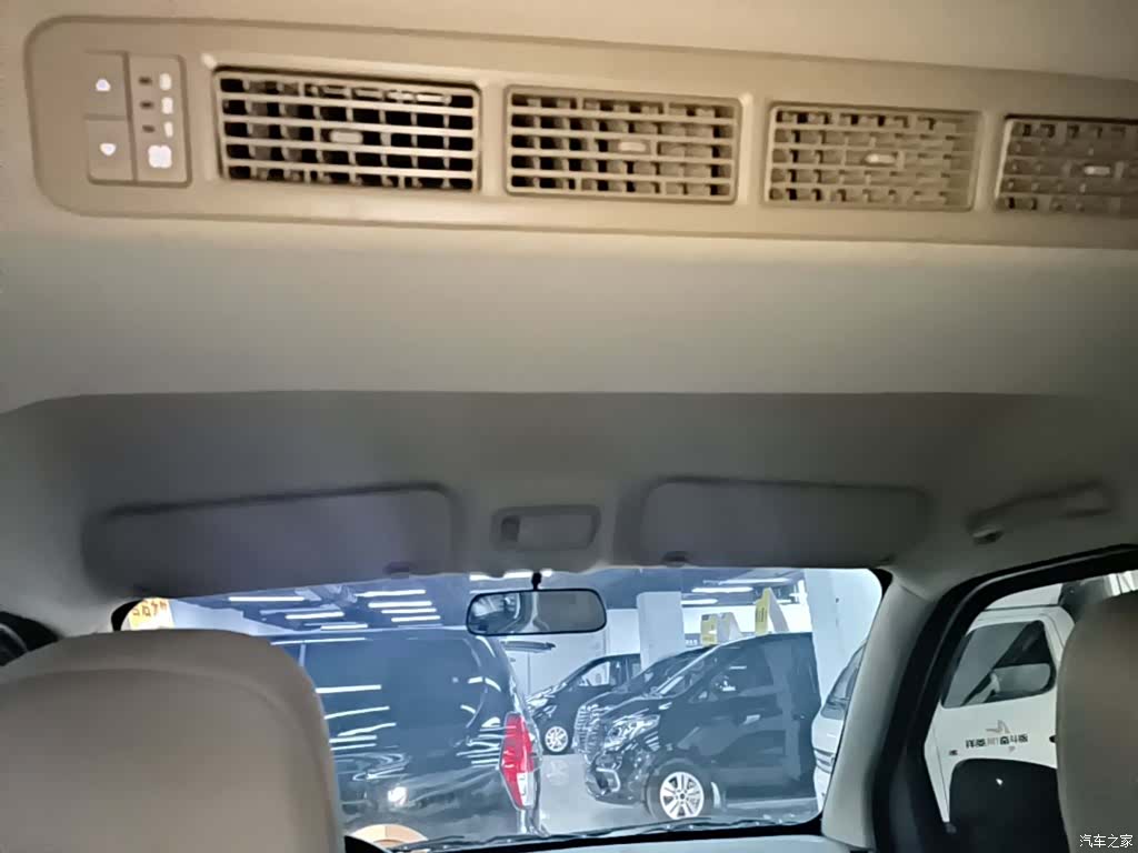Wuling S, 2022 18