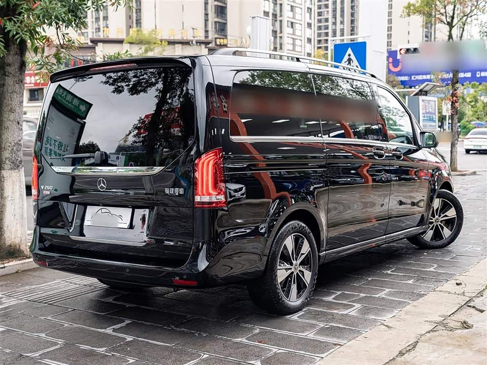 Mercedes-Benz V-class