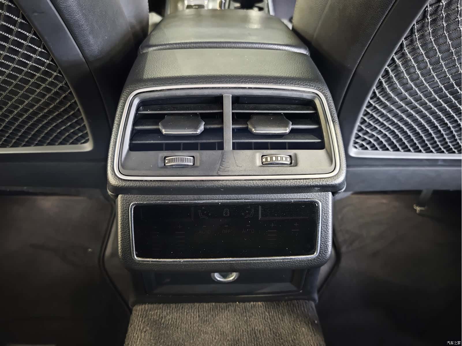 Audi A6L, 2019 11