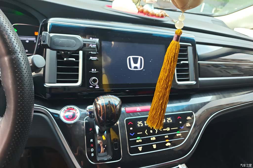 Honda Elysion, 2021 13