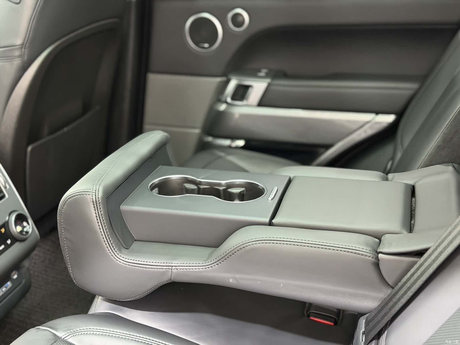 Land Rover Range Rover, 2020 16