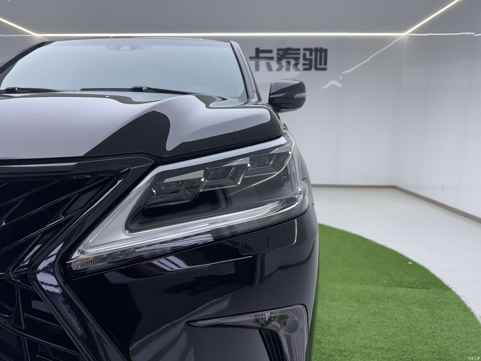 Lexus LX, 2020 27