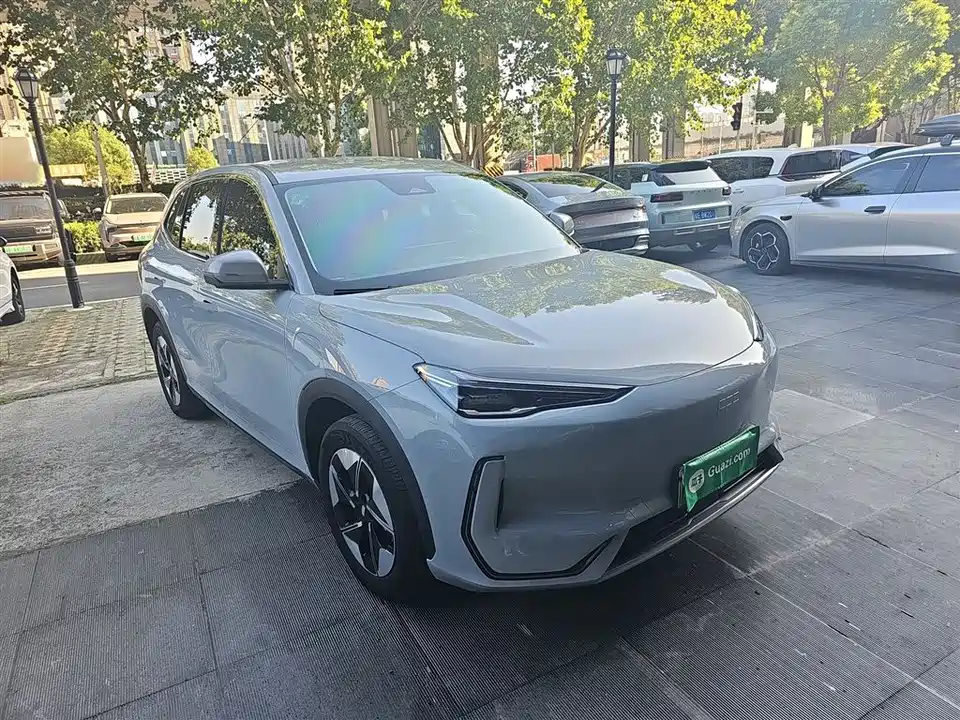 Geely Galaxy Galaxy E5