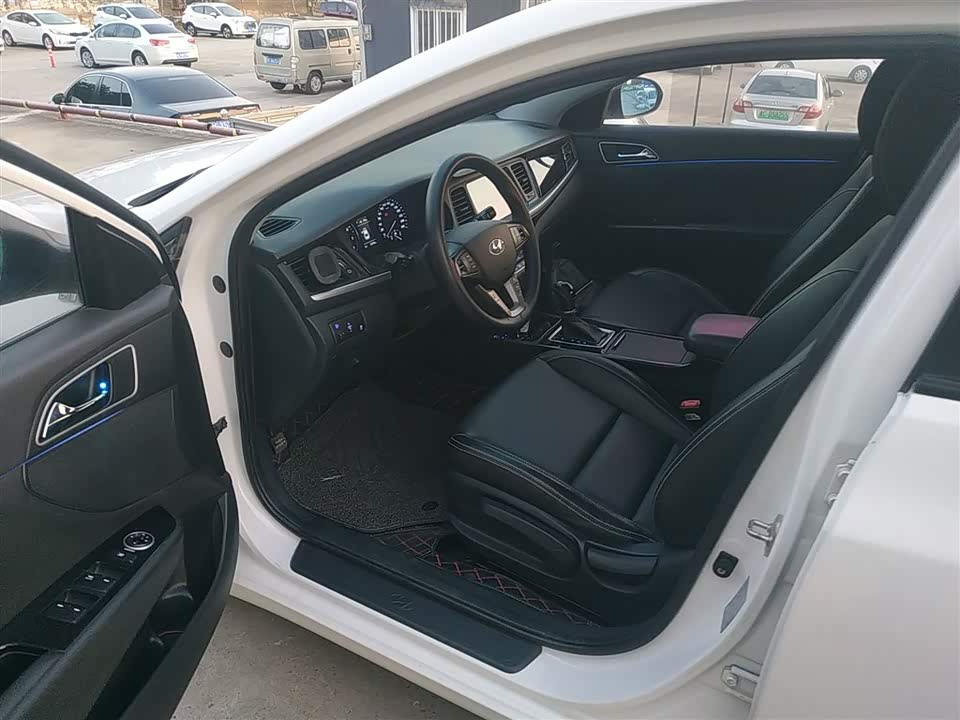 Hyundai Name picture